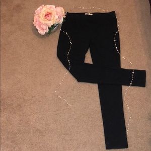 🌸HOLLISTER: Plain black comfy leggings
